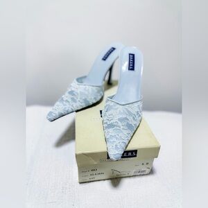 NIB Bakers *Serene* Women’s Lace Heels Shoes 8 Light Blue